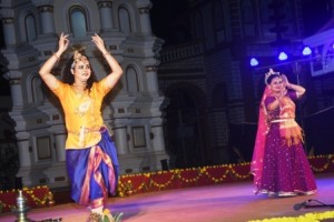 Ragini Maharaj & Vishal Krishna performance